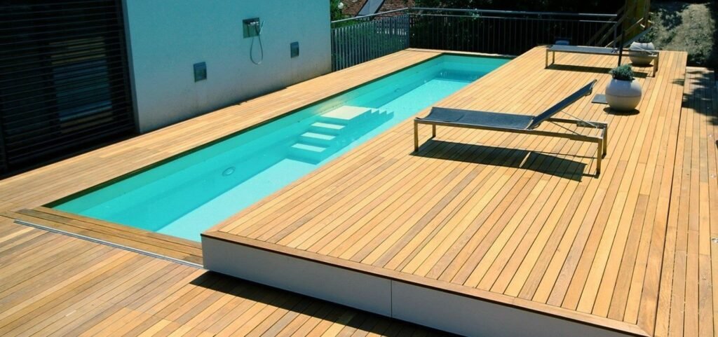 swimming pool deck